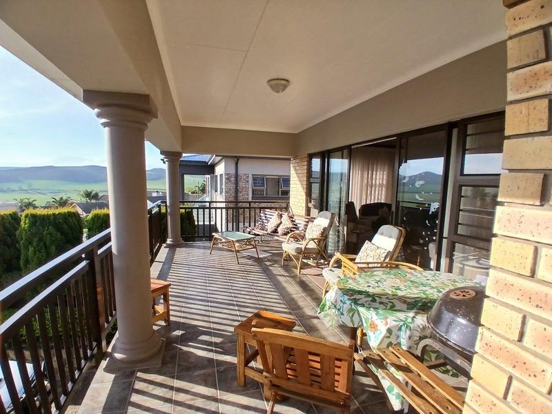 4 Bedroom Property for Sale in Fraaiuitsig Western Cape